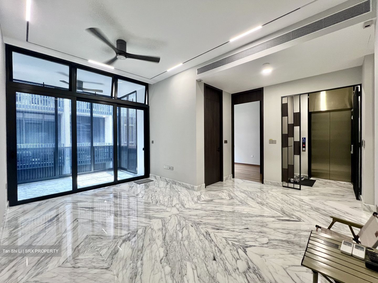 Van Holland (D10), Condominium #618052661